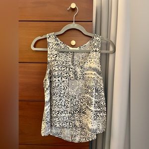 Lush Brand Sleeveless Tank Top